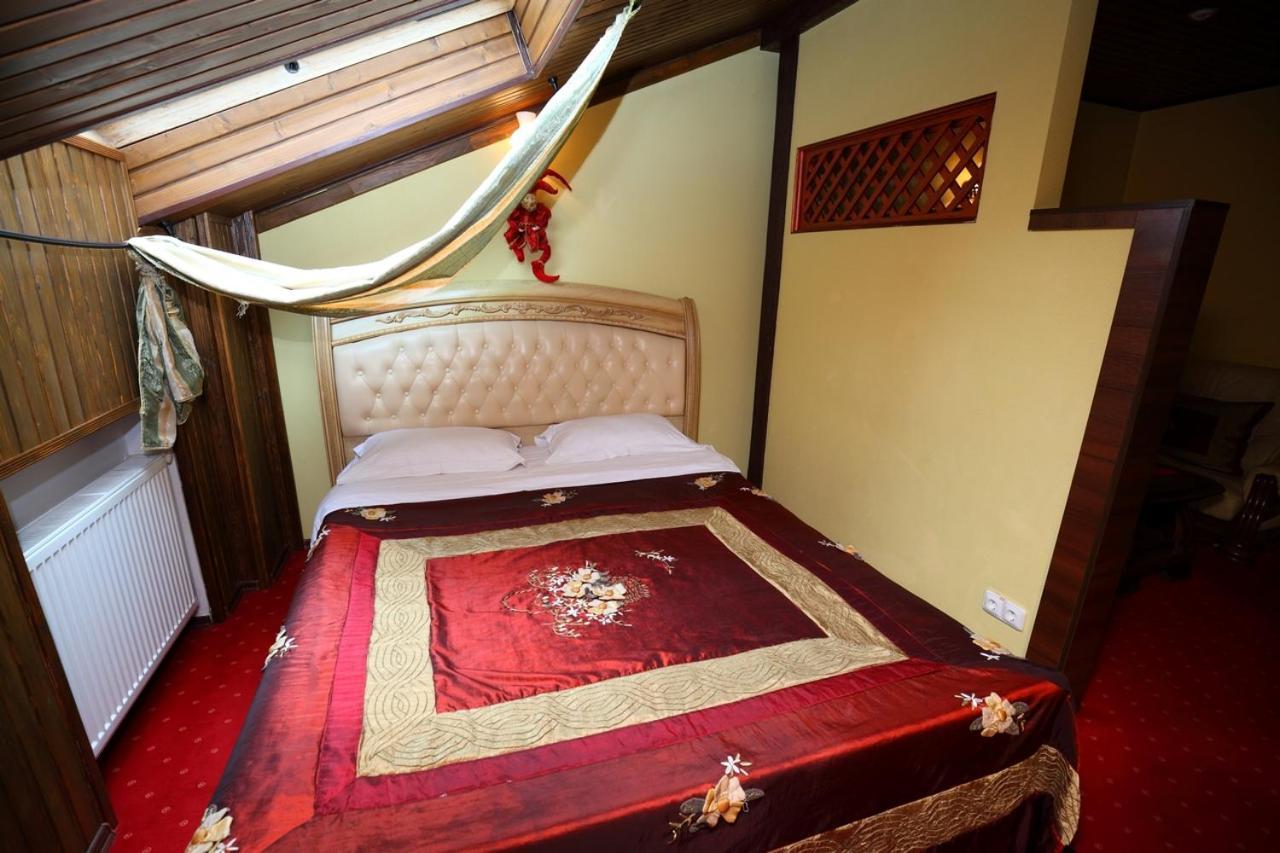 Medzhybozhskiy Zamok Tribukhovtsy Zimmer foto